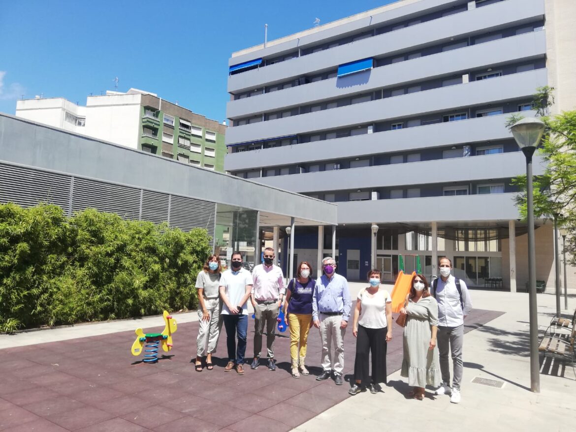 Miembros de la Oficina de Vivienda del Ayuntamiento de Valencia visitan el departamento de Gandia para conocer su funcionamiento
