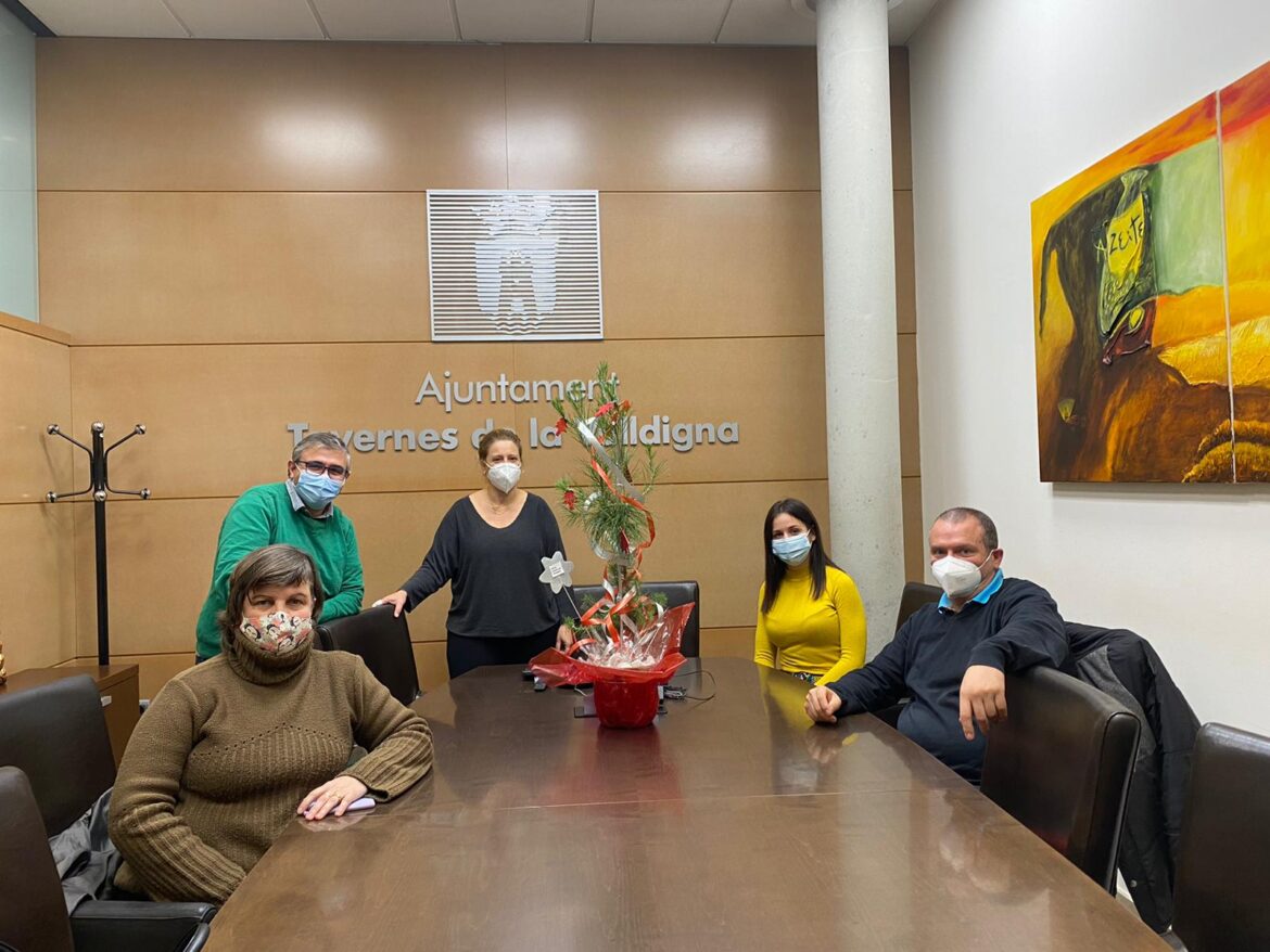 L’Ajuntament i les associacions comercials aposten per una decoració nadalenca sostenible